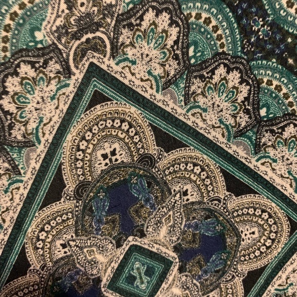 Name brand sundress - Picture 2 of 4